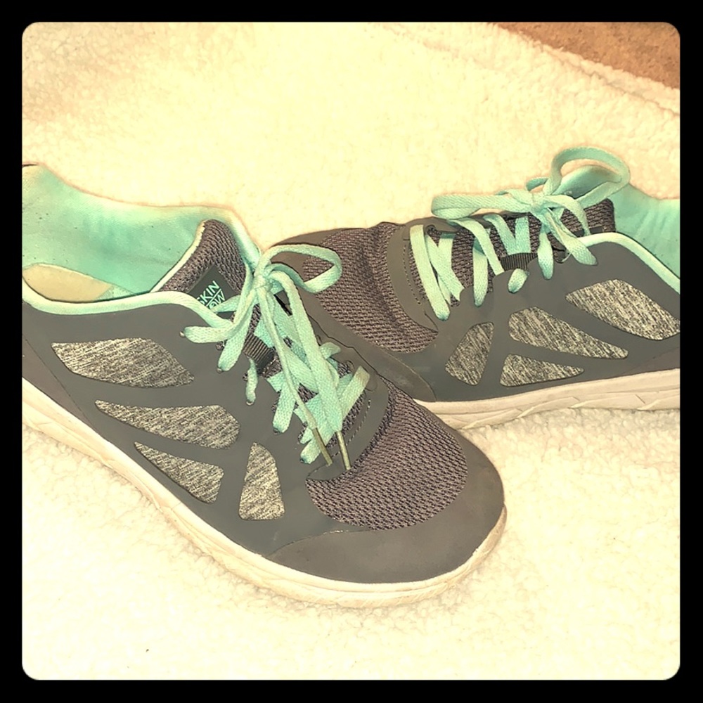 Running shoes